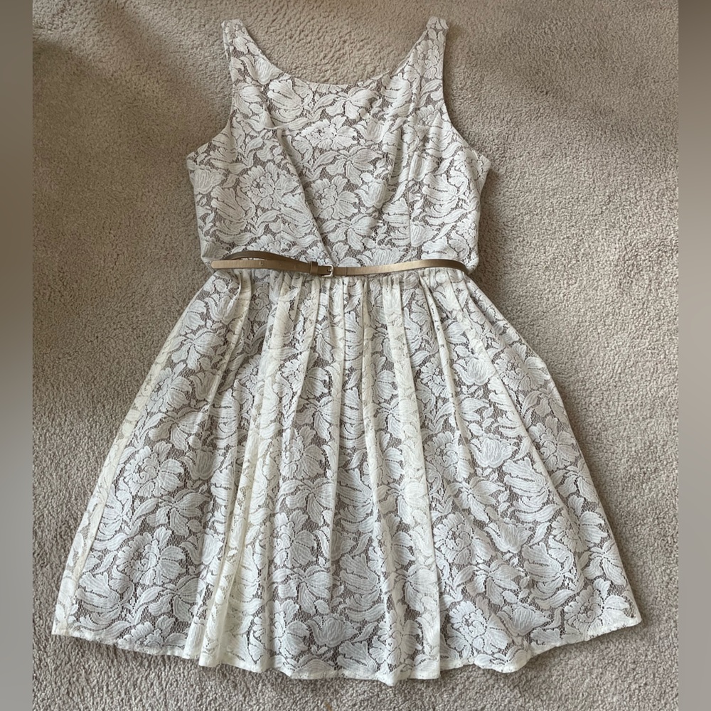 NWOT Cream Lace Dress Size 16